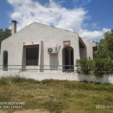 Villa House By The Sea à Artemi Extérieur photo